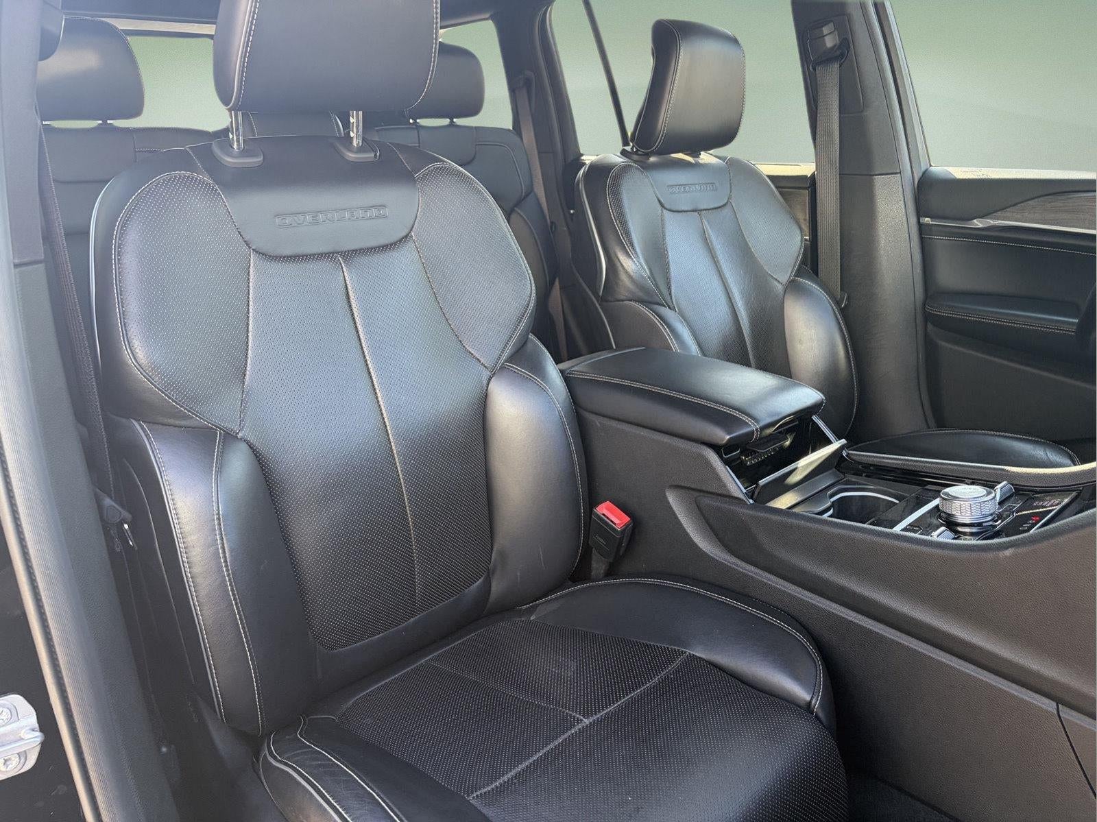2022 Jeep Grand Cherokee Overland