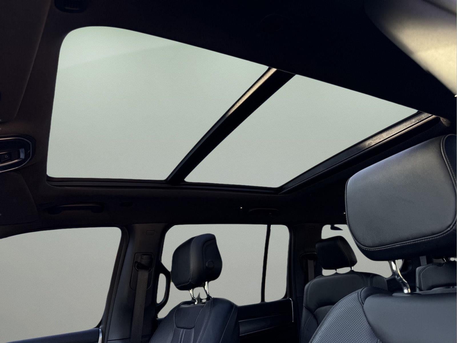 2022 Jeep Wagoneer Series II Carbide