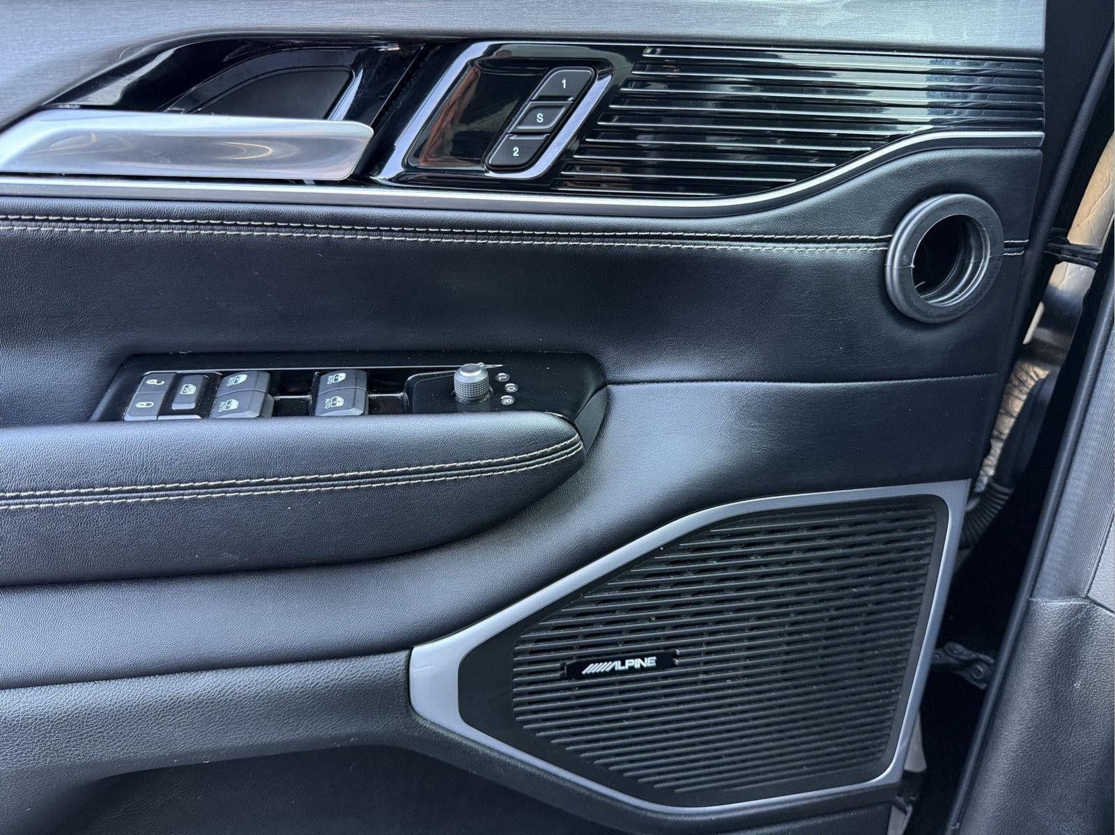 2022 Jeep Wagoneer Series II Carbide