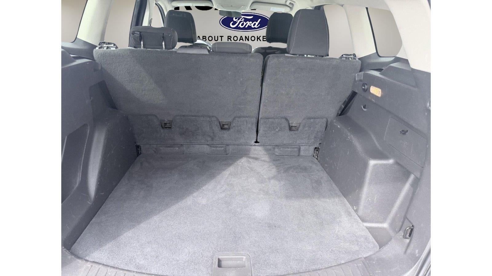2017 Ford ESCAPE UTILI