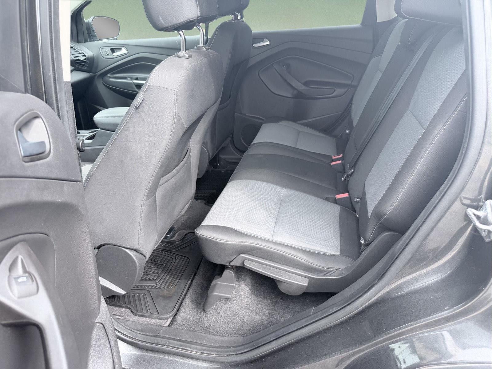 2017 Ford ESCAPE UTILI