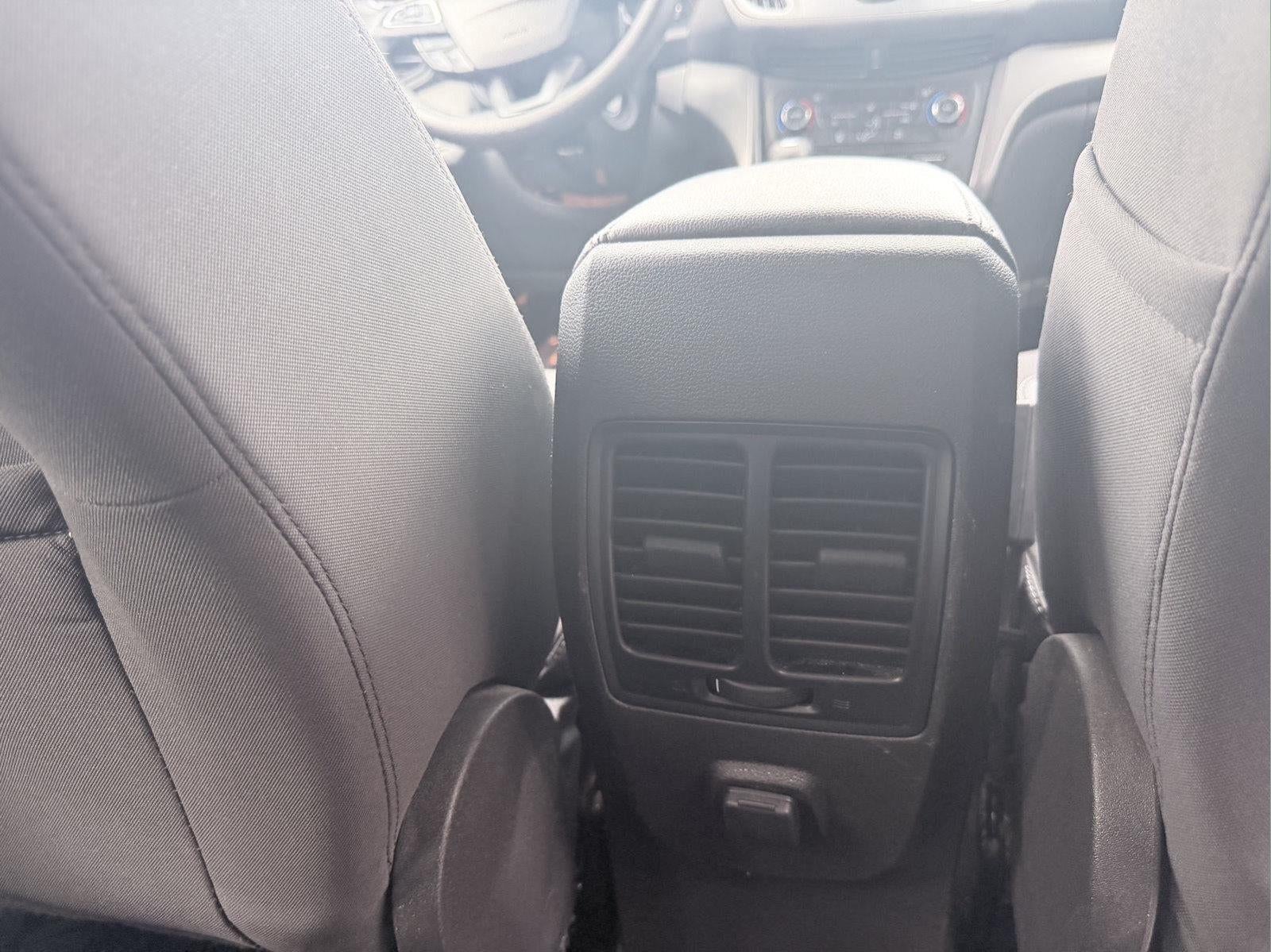 2017 Ford ESCAPE UTILI
