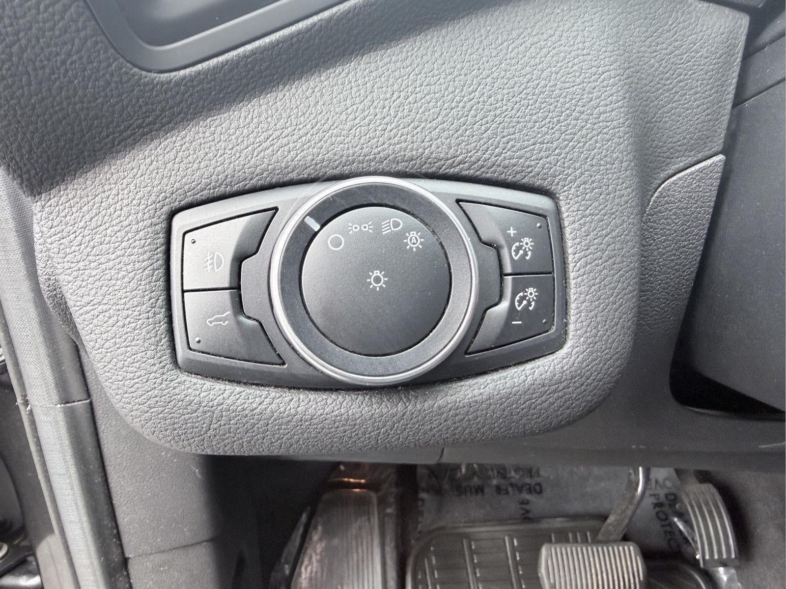 2017 Ford ESCAPE UTILI