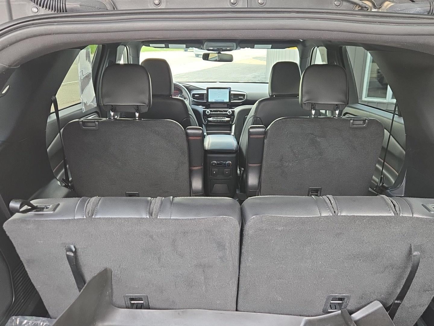 2024 Ford Explorer ST-Line