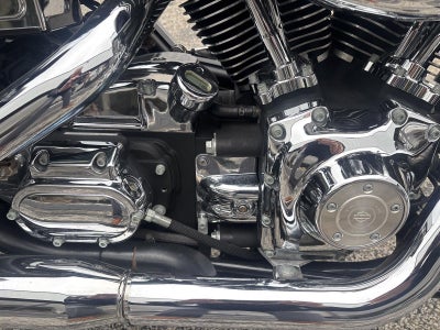 2000 HARLEY DAVIDSON FXDWG MOTORCYCLE