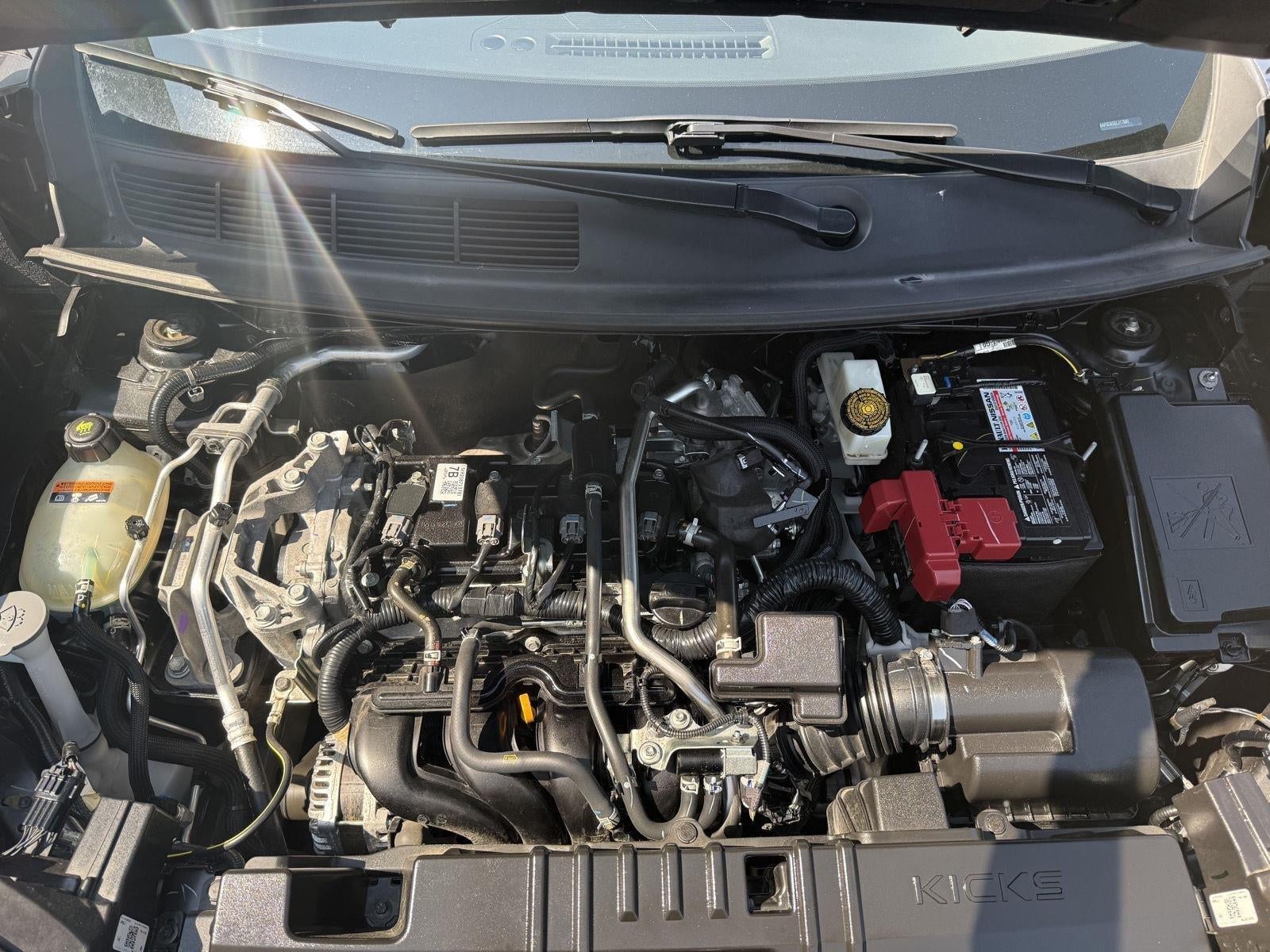2025 Nissan Kicks SR