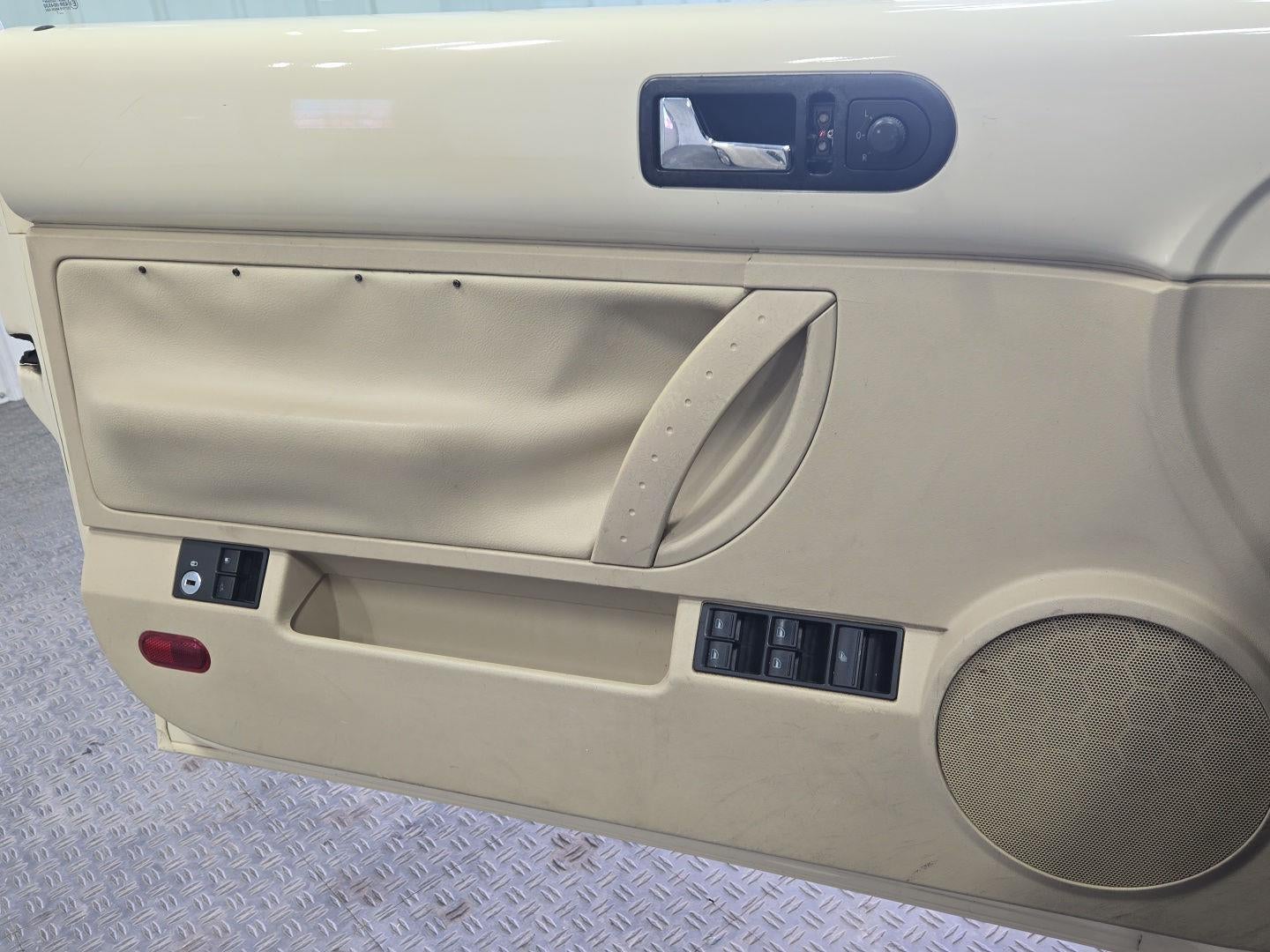 2007 Volkswagen New Beetle Convertible CONVERTIBLE