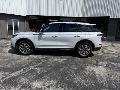 2025 Lincoln Corsair Premiere