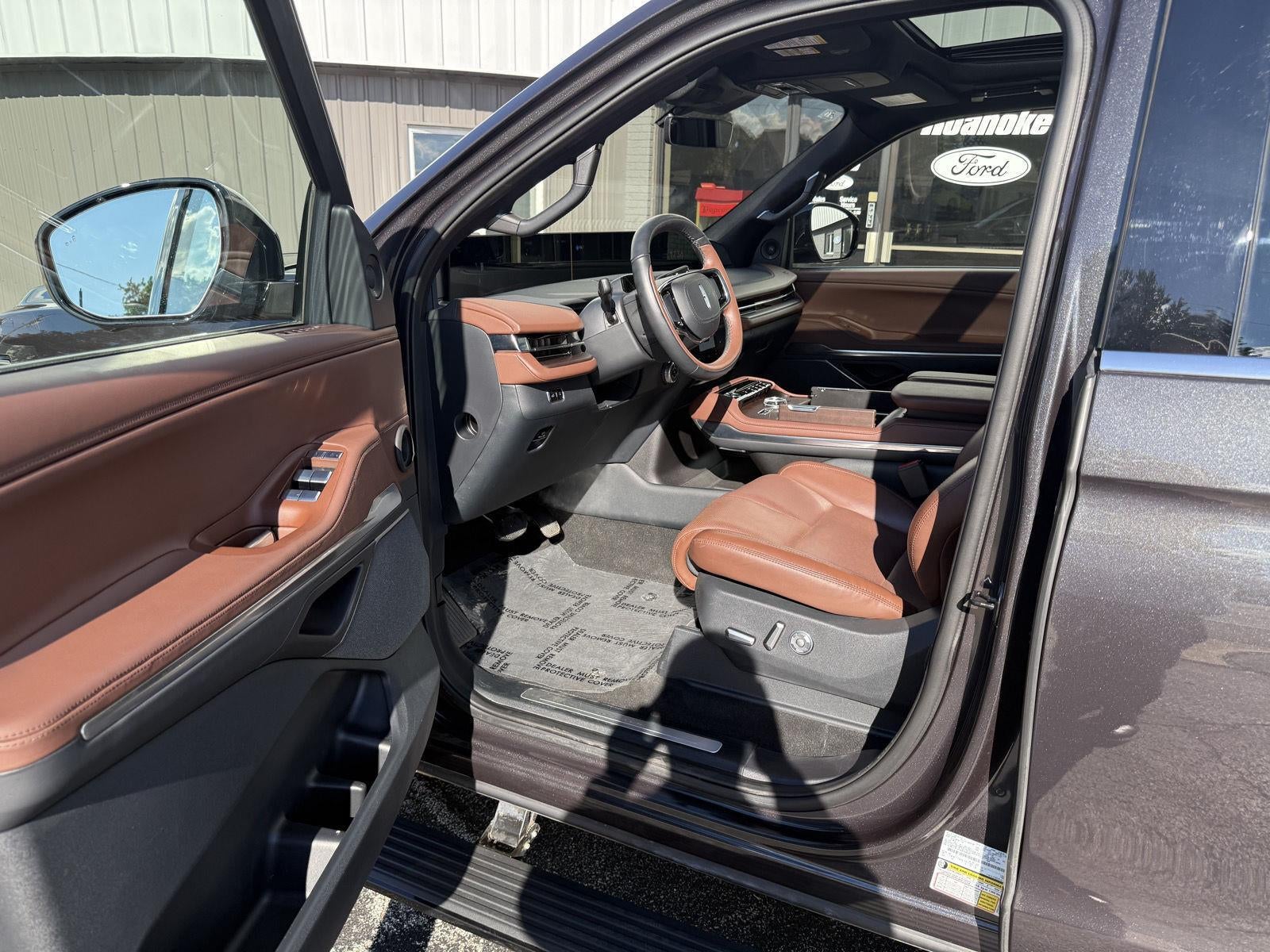 2025 Lincoln Navigator L Reserve
