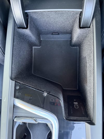 2024 Volvo S60 Core Dark Theme