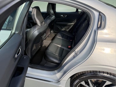 2024 Volvo S60 Core Dark Theme