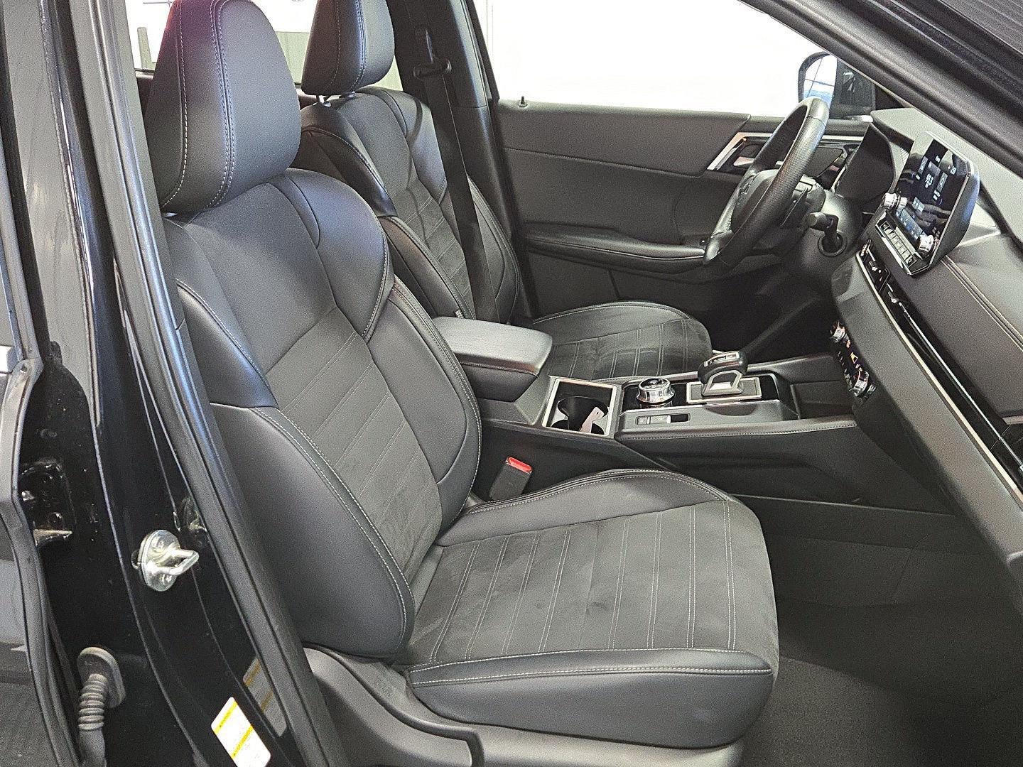 2024 Mitsubishi OUTLANDER SE BLACK EDITION FWD