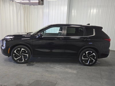 2024 Mitsubishi OUTLANDER SE BLACK EDITION FWD