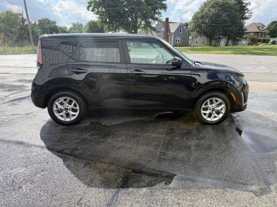 2025 Kia SOUL LX FWD
