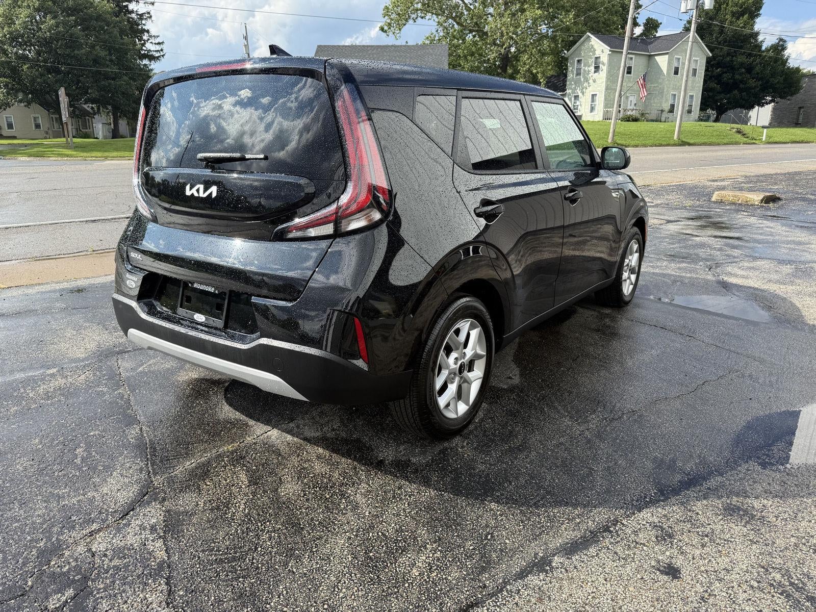 2025 Kia SOUL LX FWD