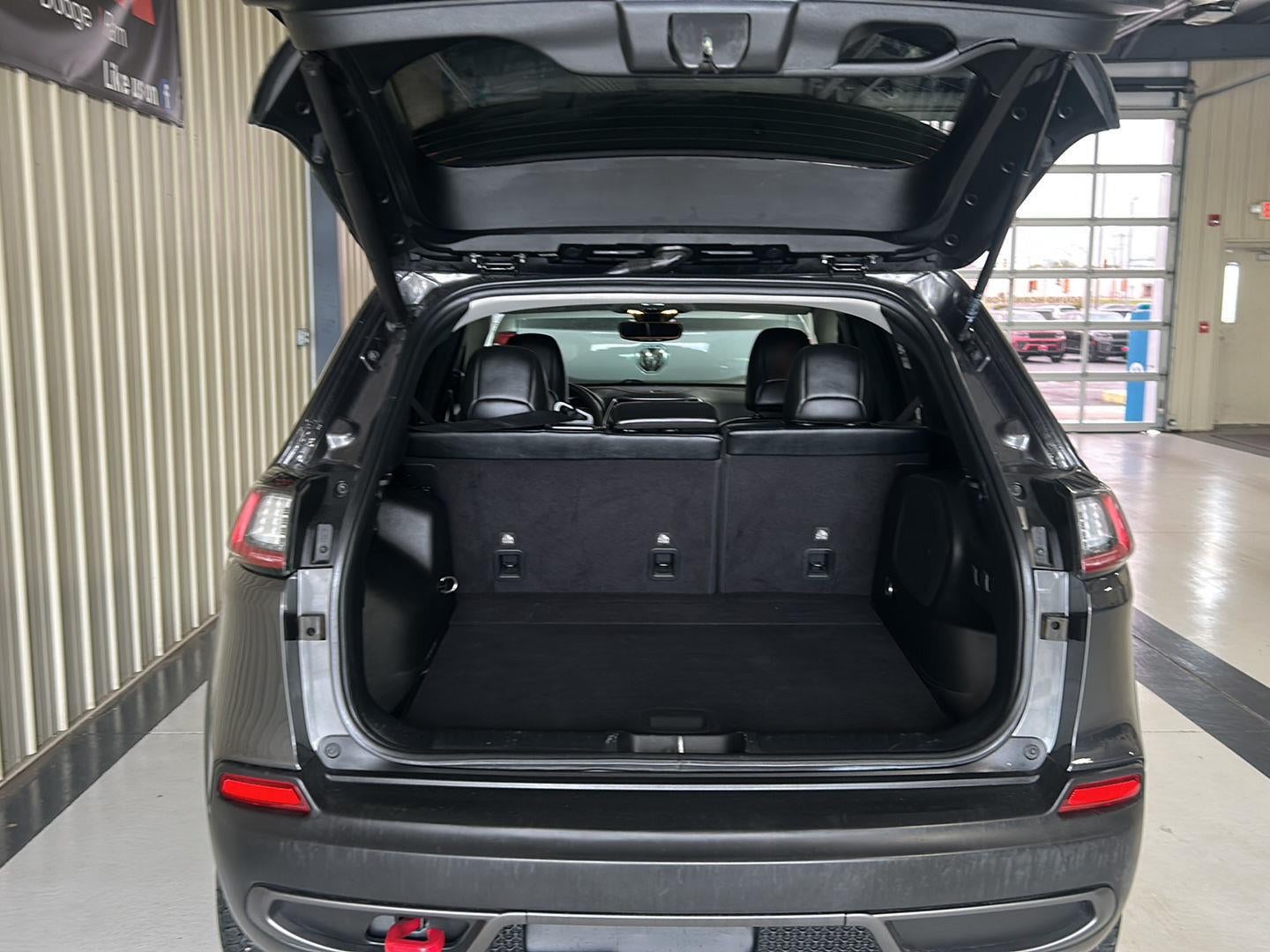 2022 Jeep Cherokee Trailhawk