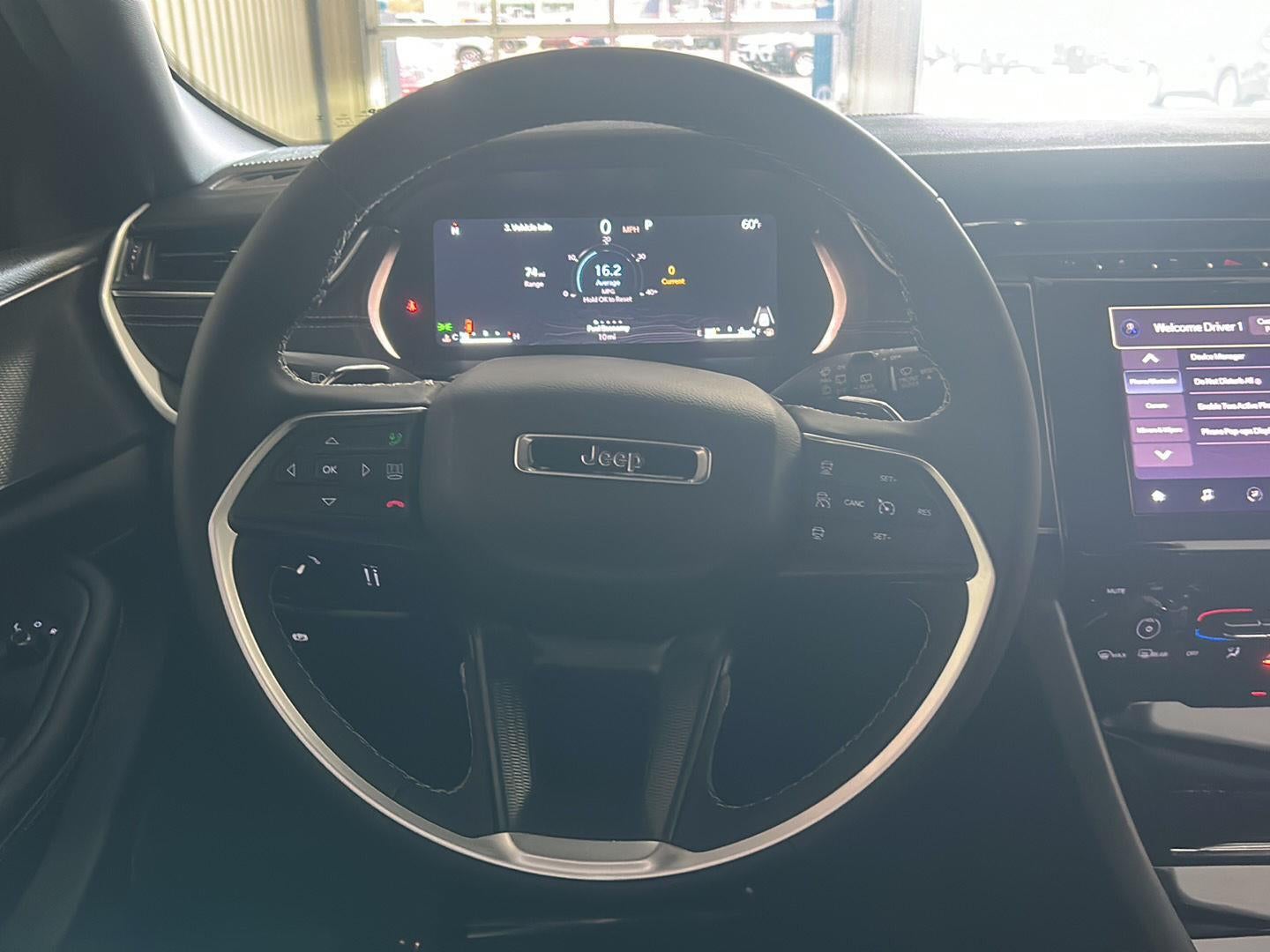2026 Jeep Grand Cherokee Laredo