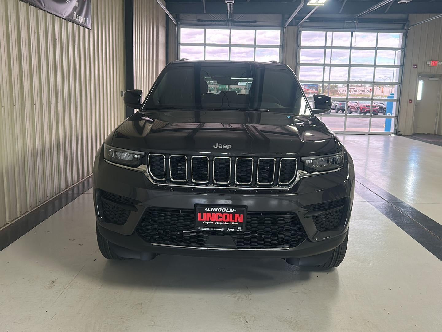 2026 Jeep Grand Cherokee Laredo