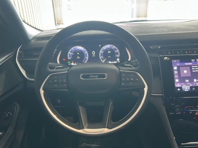2026 Jeep Grand Cherokee Laredo