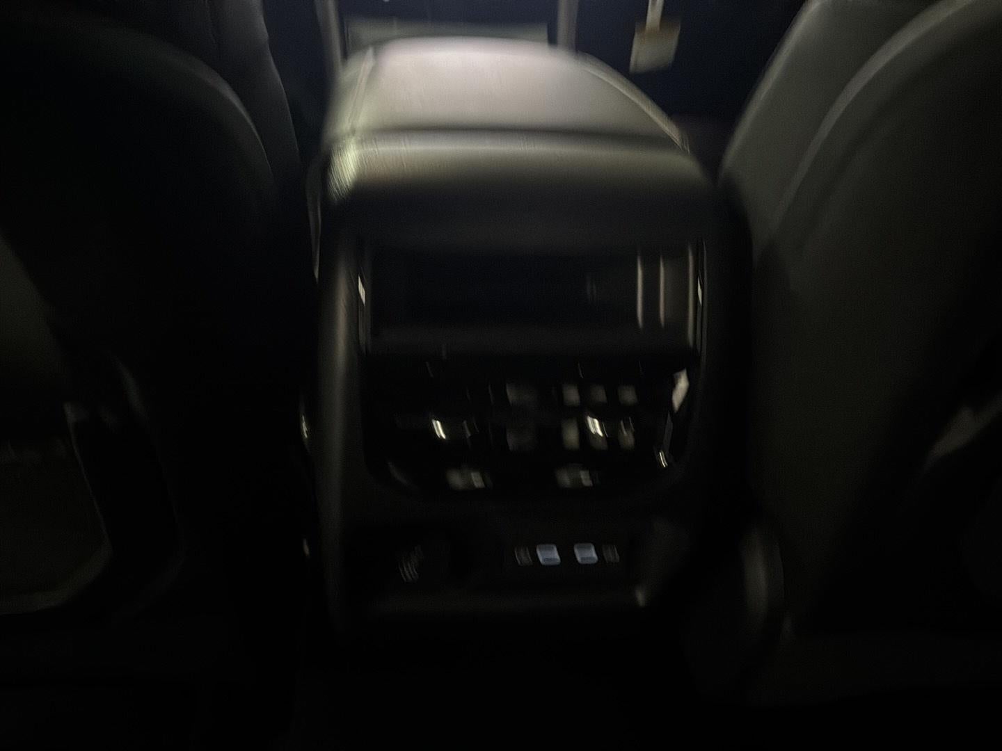 2027 Jeep Grand Cherokee Laredo Altitude