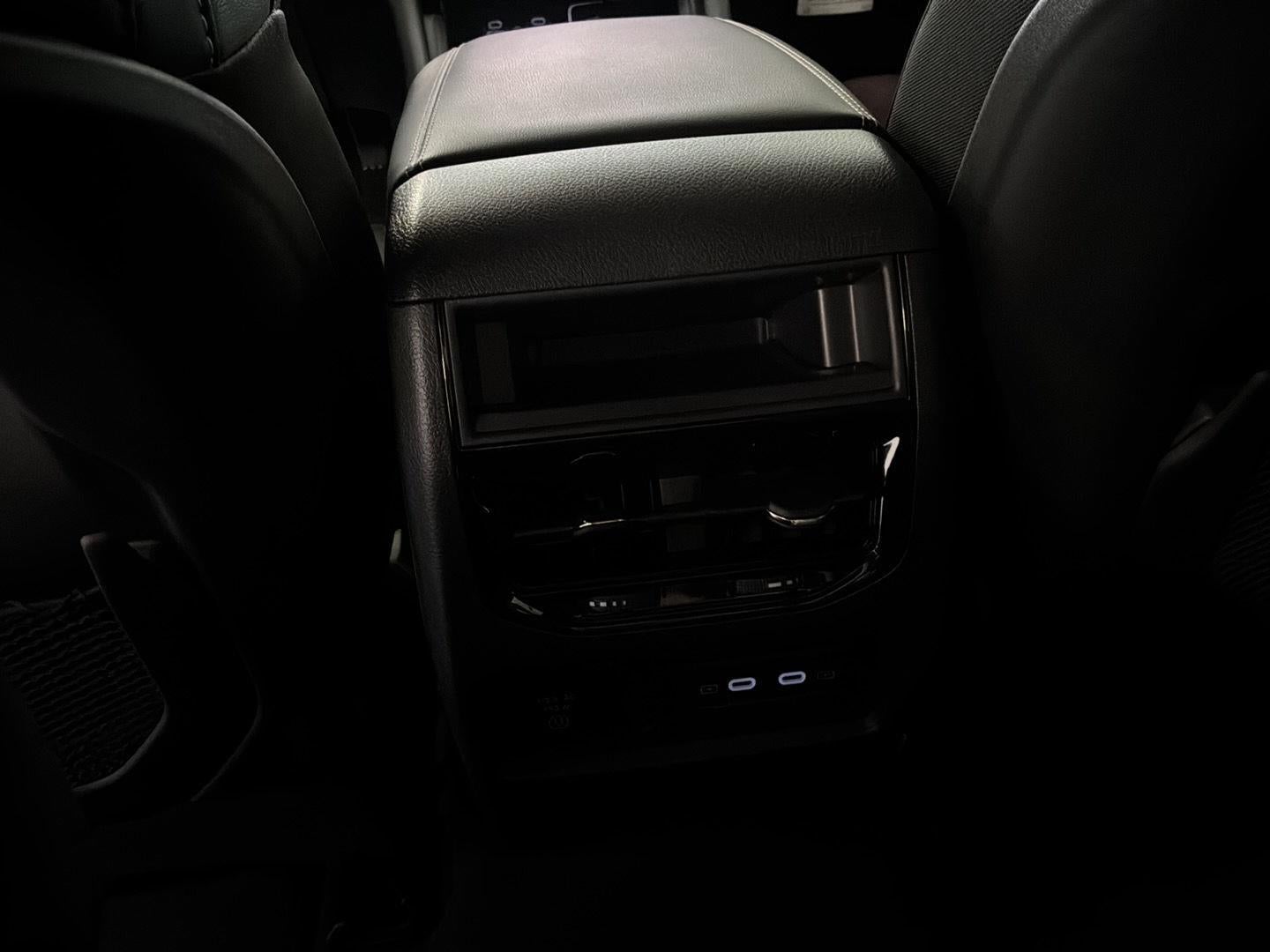 2027 Jeep Grand Cherokee Laredo Altitude