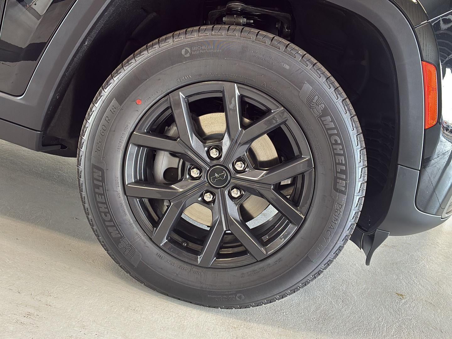 2027 Jeep Grand Cherokee Laredo Altitude