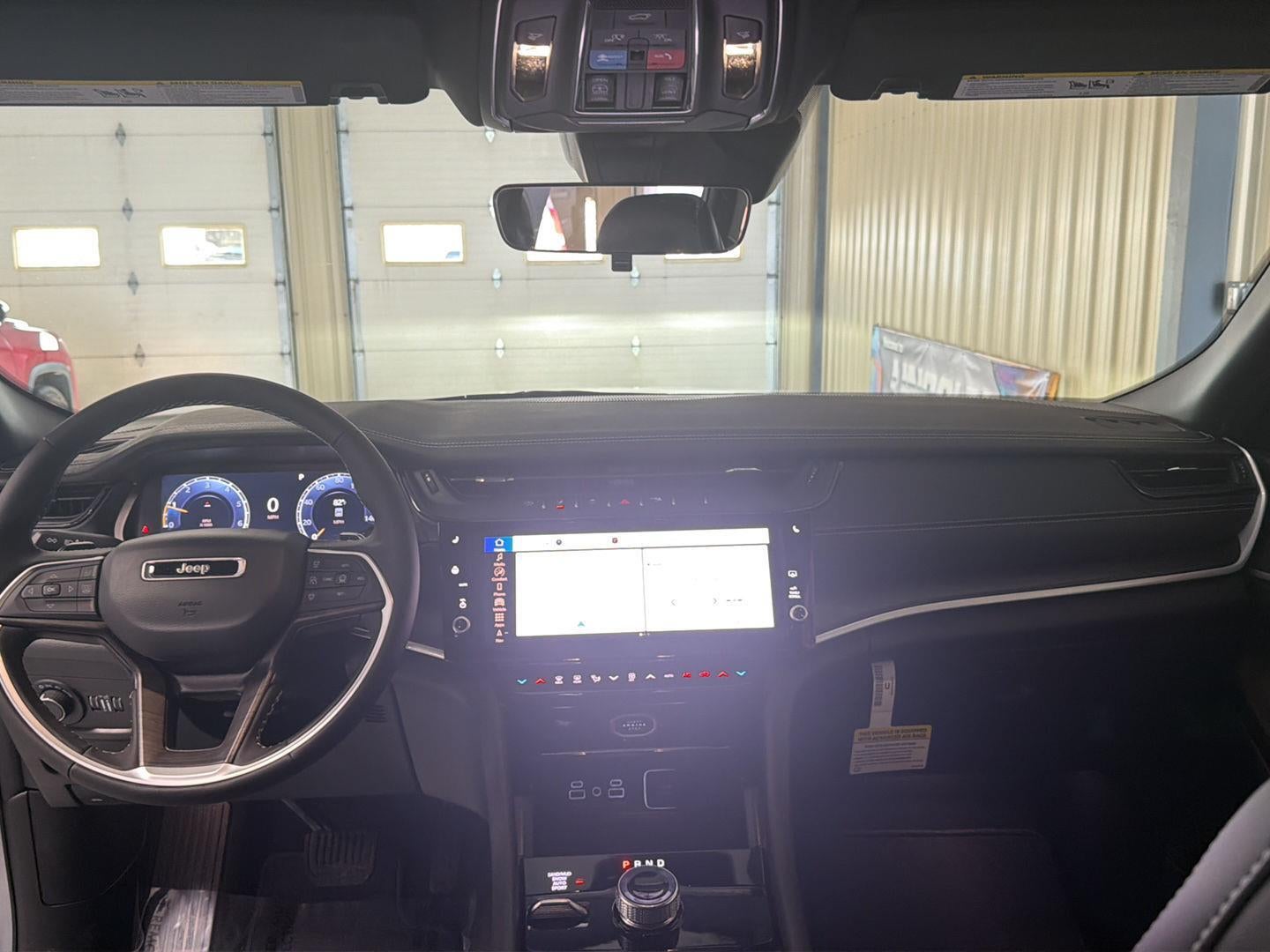 2026 Jeep Grand Cherokee Laredo Altitude