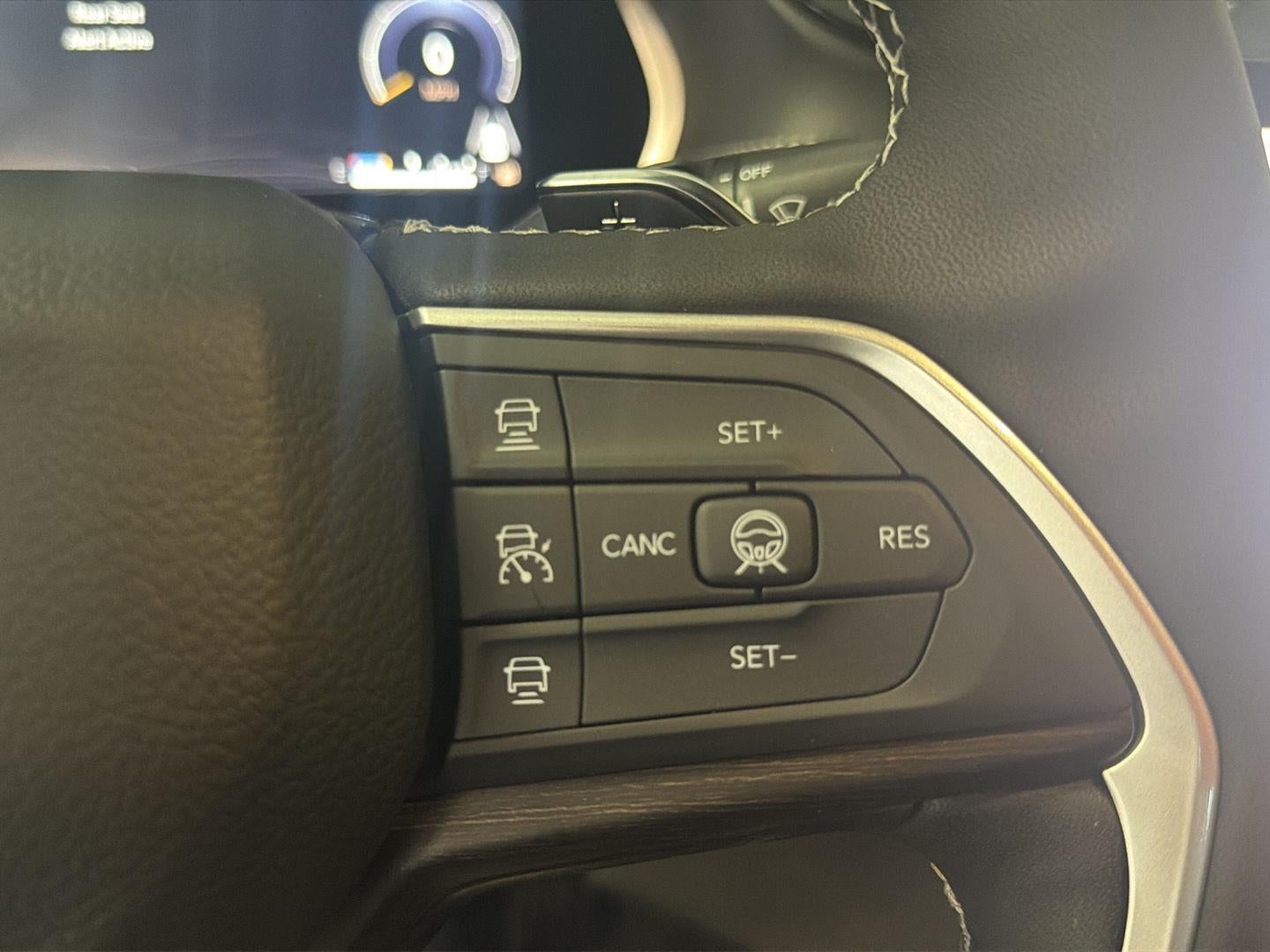 2026 Jeep Grand Cherokee L Laredo Altitude