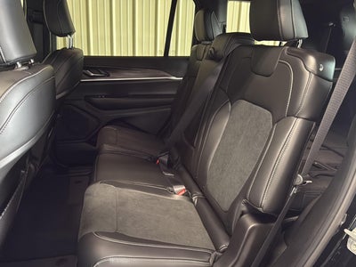 2026 Jeep Grand Cherokee L Laredo Altitude