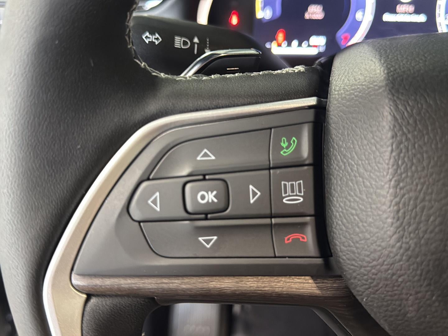 2026 Jeep Grand Cherokee L Laredo Altitude