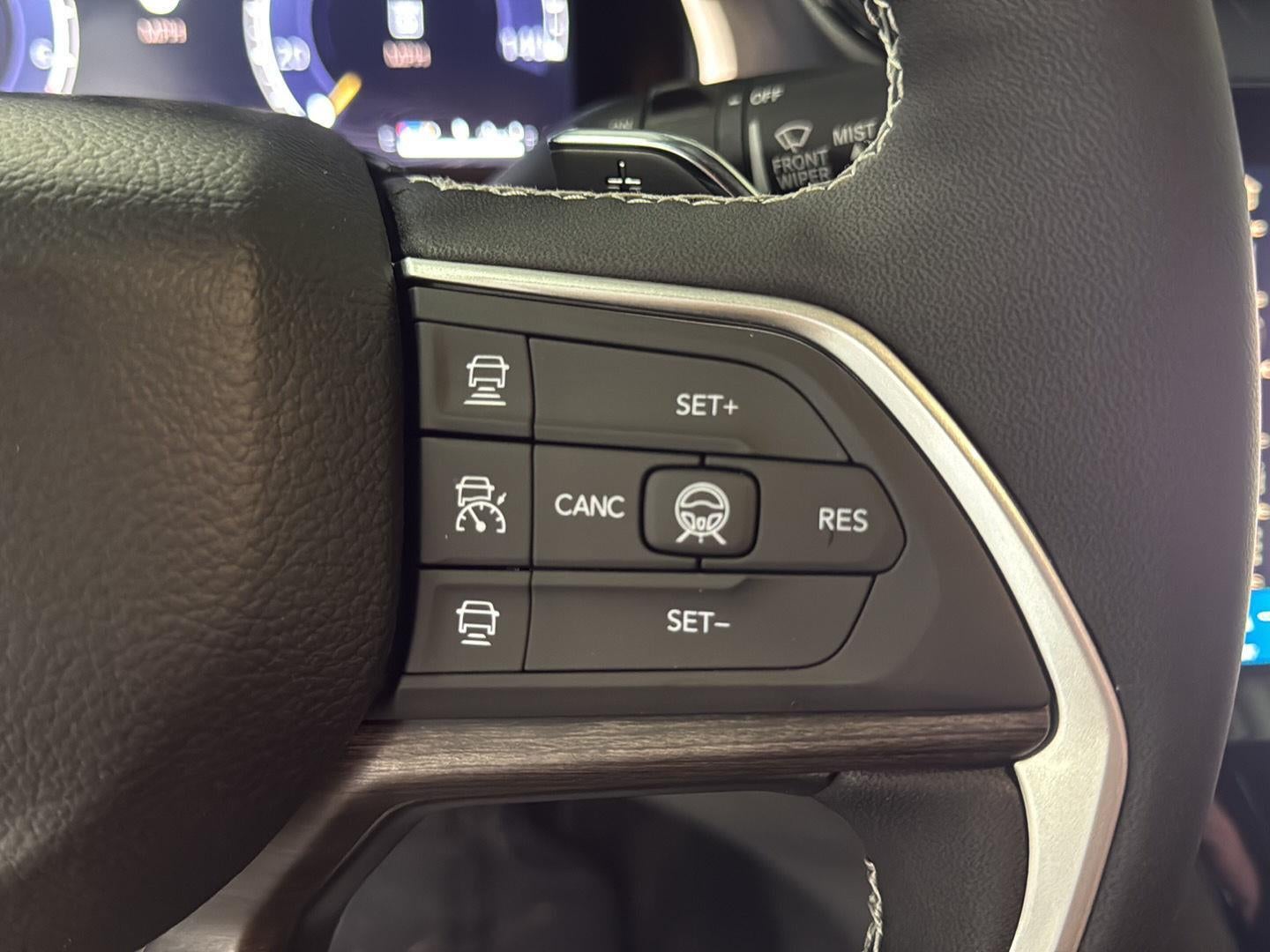 2026 Jeep Grand Cherokee L Laredo Altitude