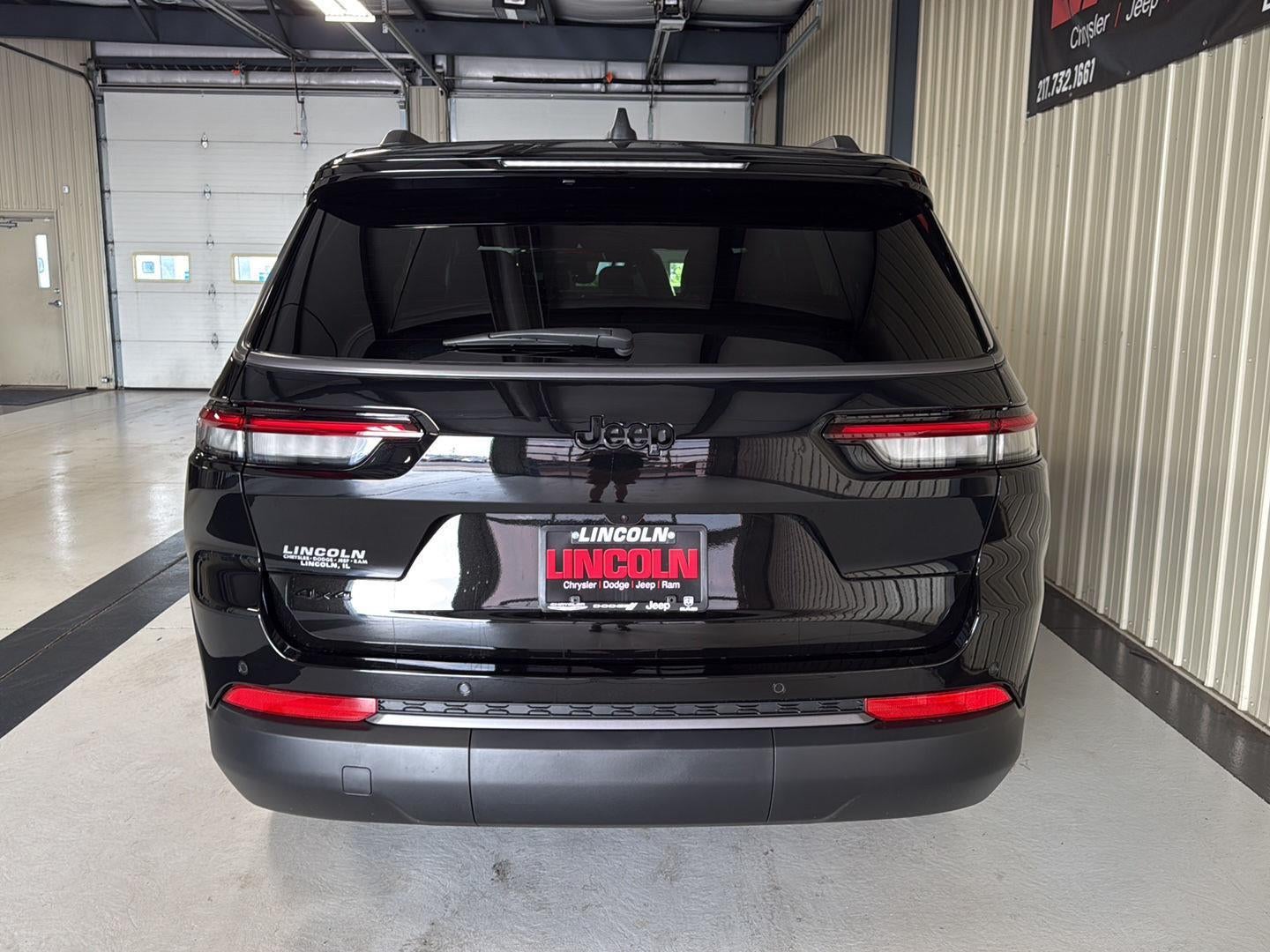 2026 Jeep Grand Cherokee L Laredo Altitude