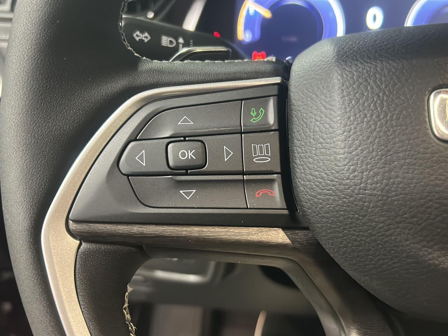 2026 Jeep Grand Cherokee L Laredo Altitude