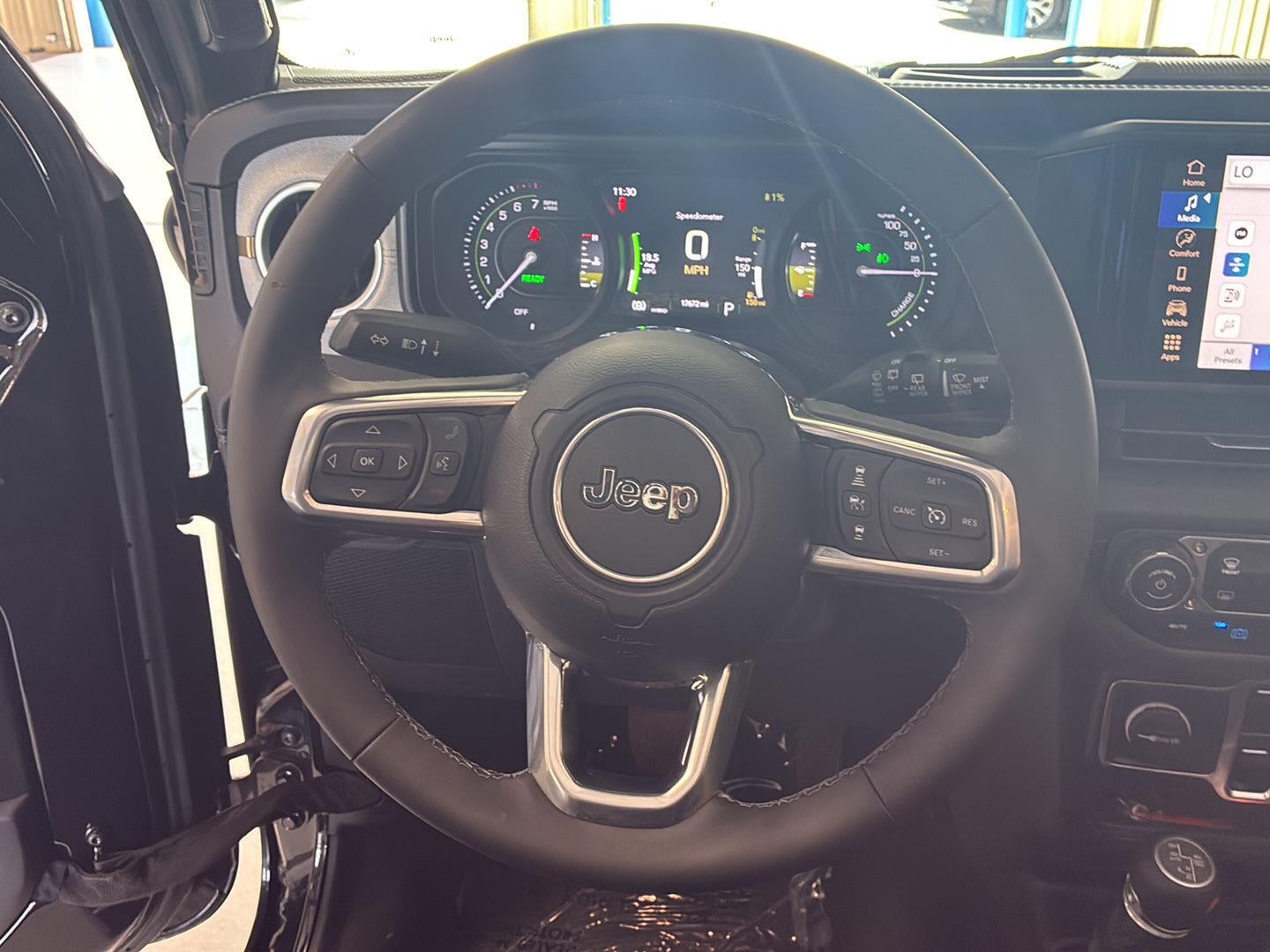 2025 Jeep Wrangler 4Xe Sahara