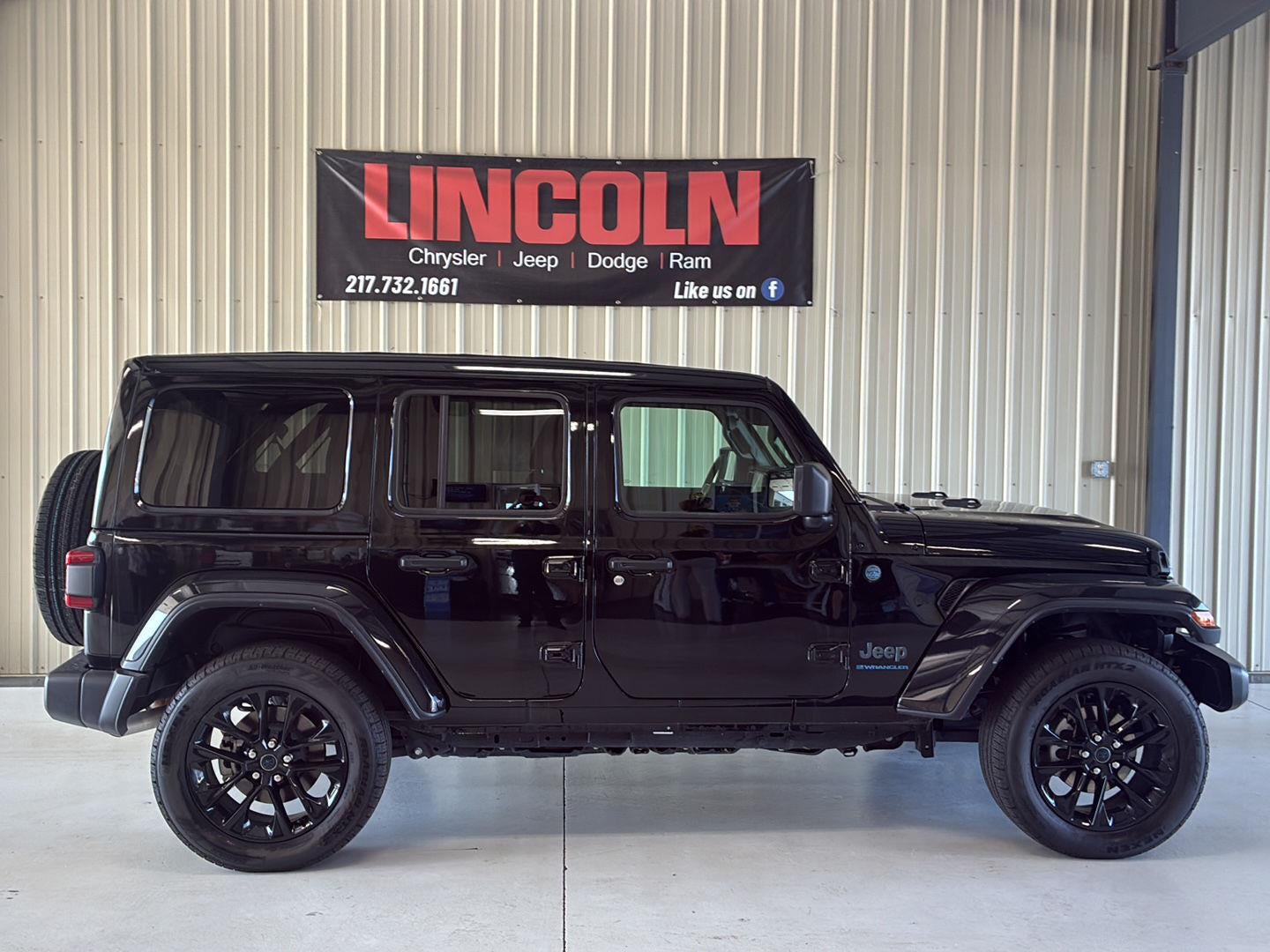 2025 Jeep Wrangler 4Xe Sahara