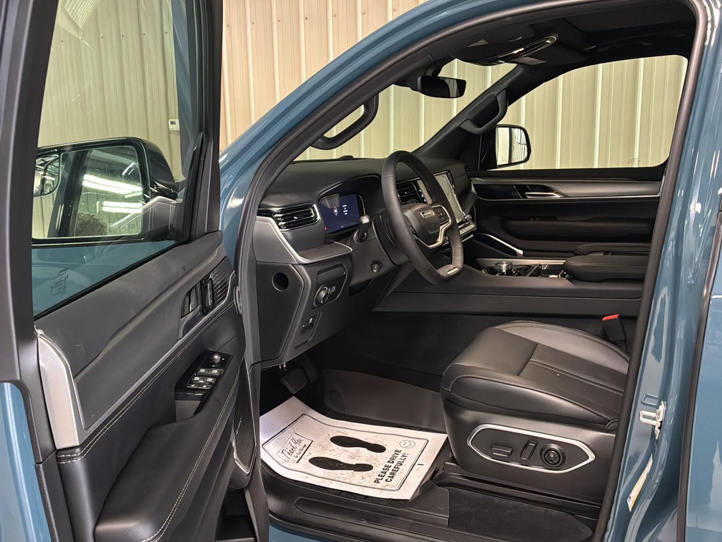 2027 Jeep Grand Wagoneer 4X4