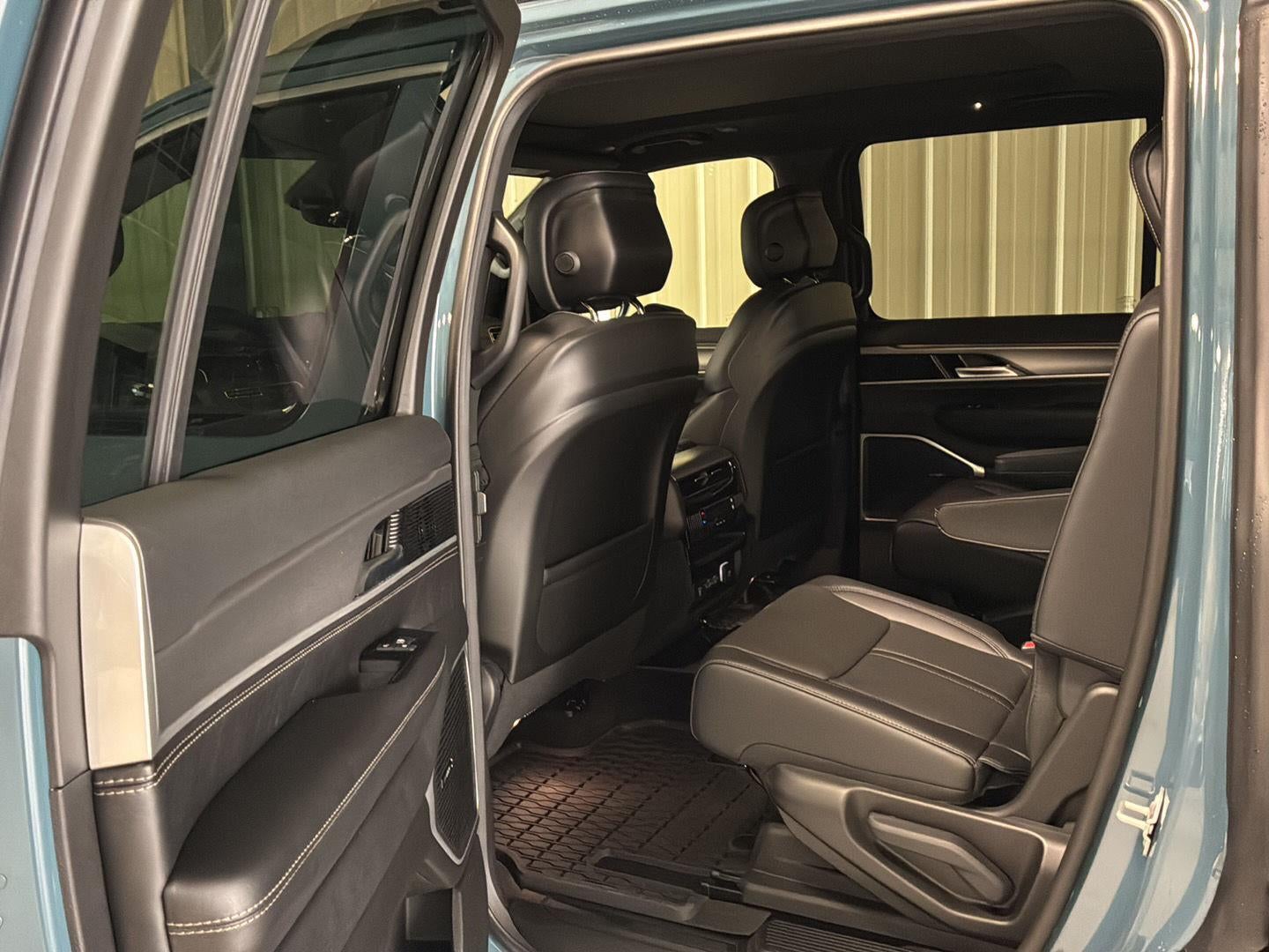 2027 Jeep Grand Wagoneer 4X4