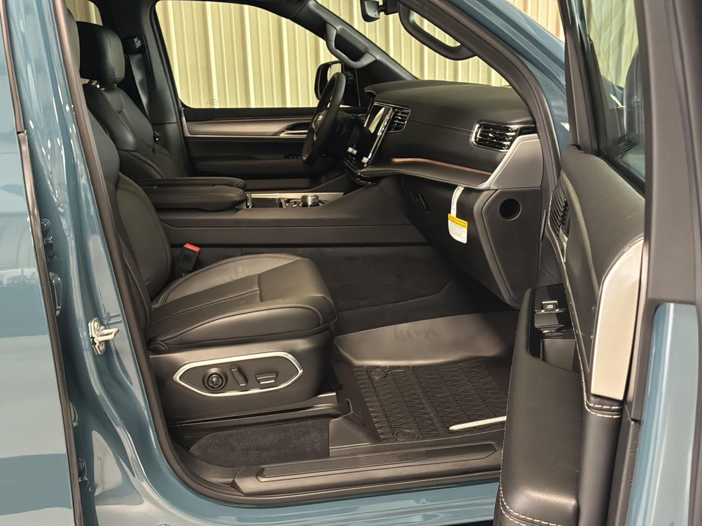 2027 Jeep Grand Wagoneer 4X4