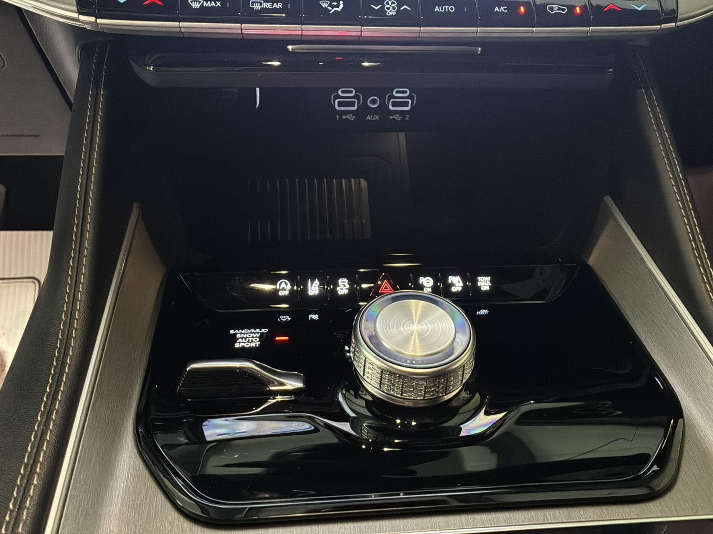 2027 Jeep Grand Wagoneer 4X4