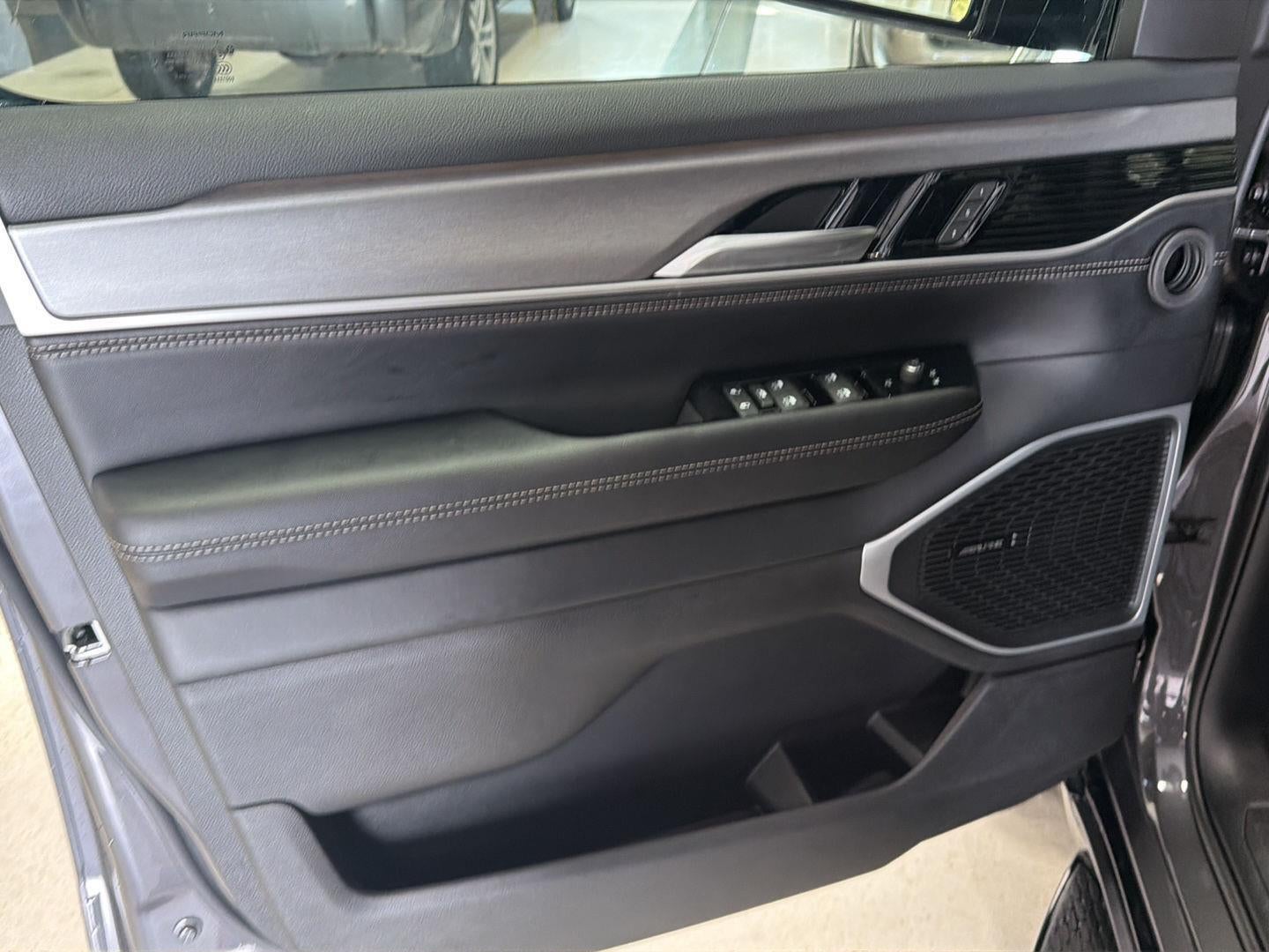 2026 Jeep Grand Wagoneer Limited Altitude