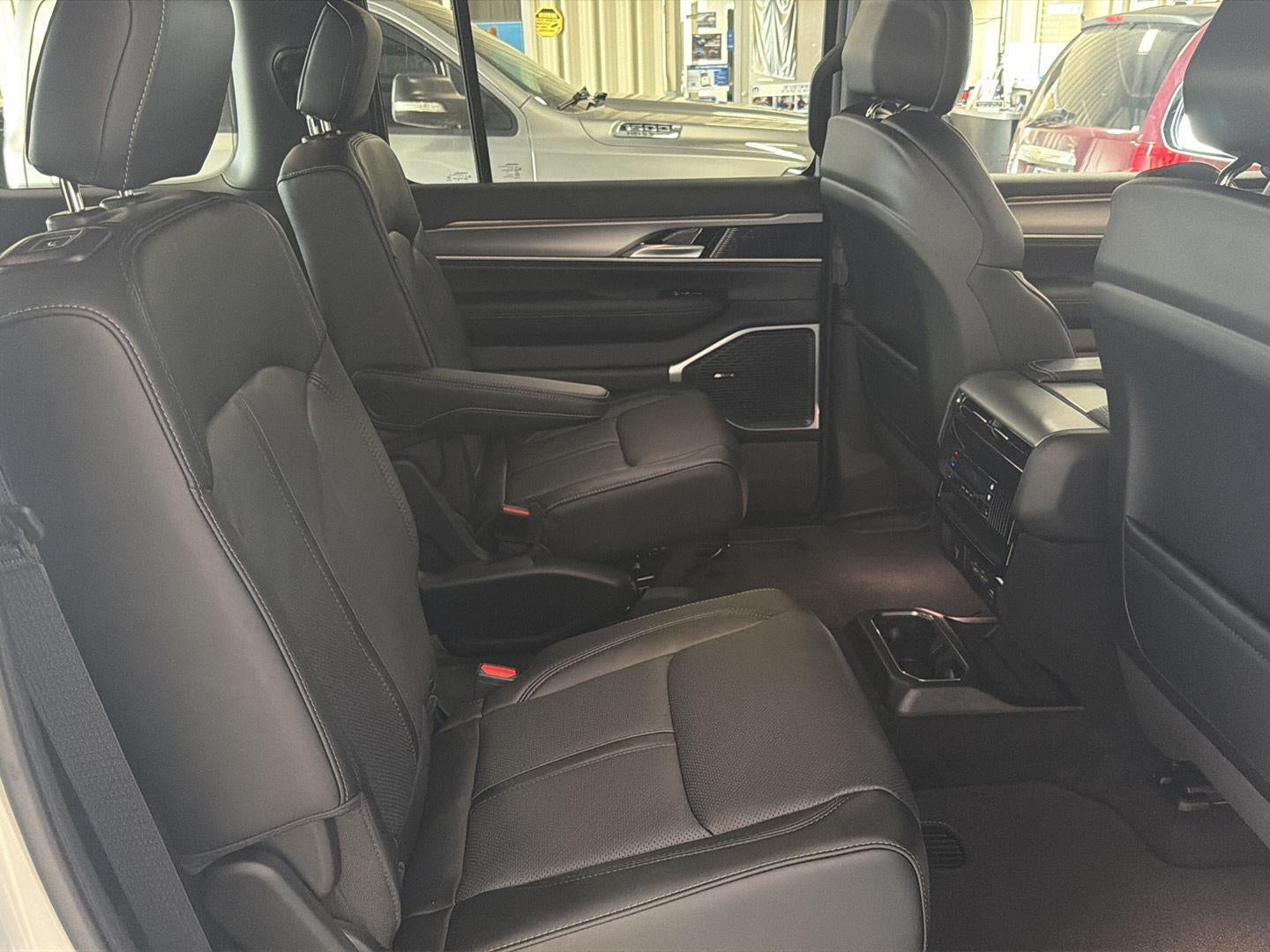 2026 Jeep Grand Wagoneer Limited Altitude