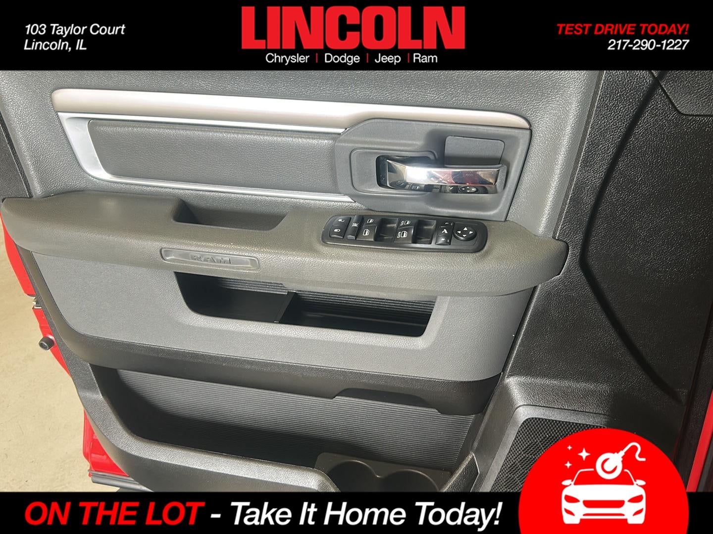 2019 RAM 1500 Classic SLT 4x4 Crew Cab 5'7's photo