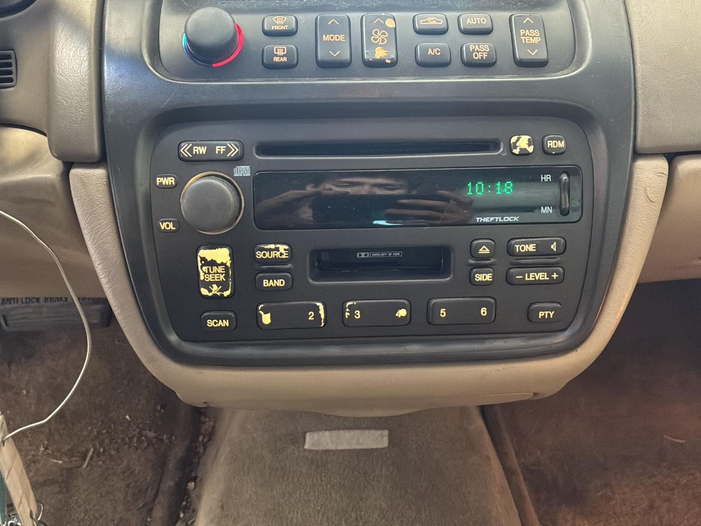 2002 Cadillac DeVille SEDAN
