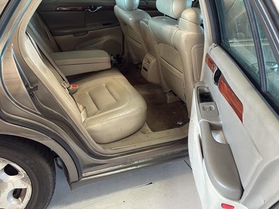 2002 Cadillac DeVille SEDAN