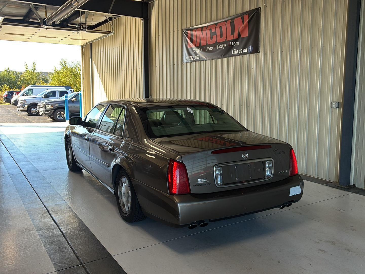 2002 Cadillac DeVille SEDAN