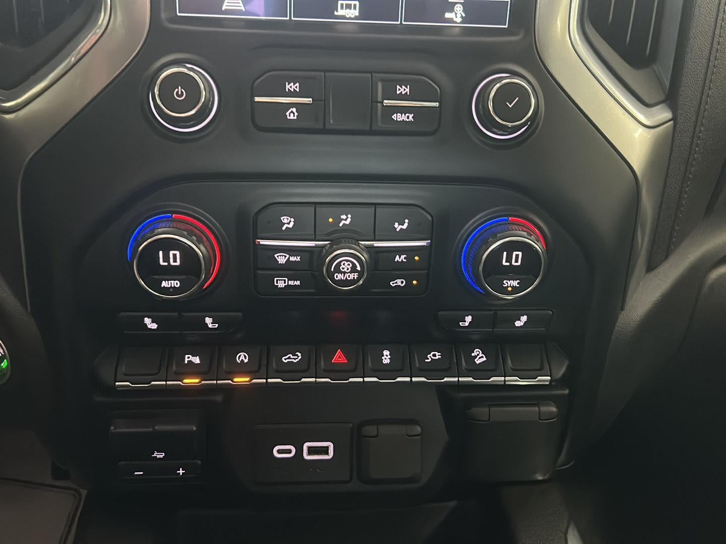 2021 Chevrolet Silverado 1500 RST - Photo 24