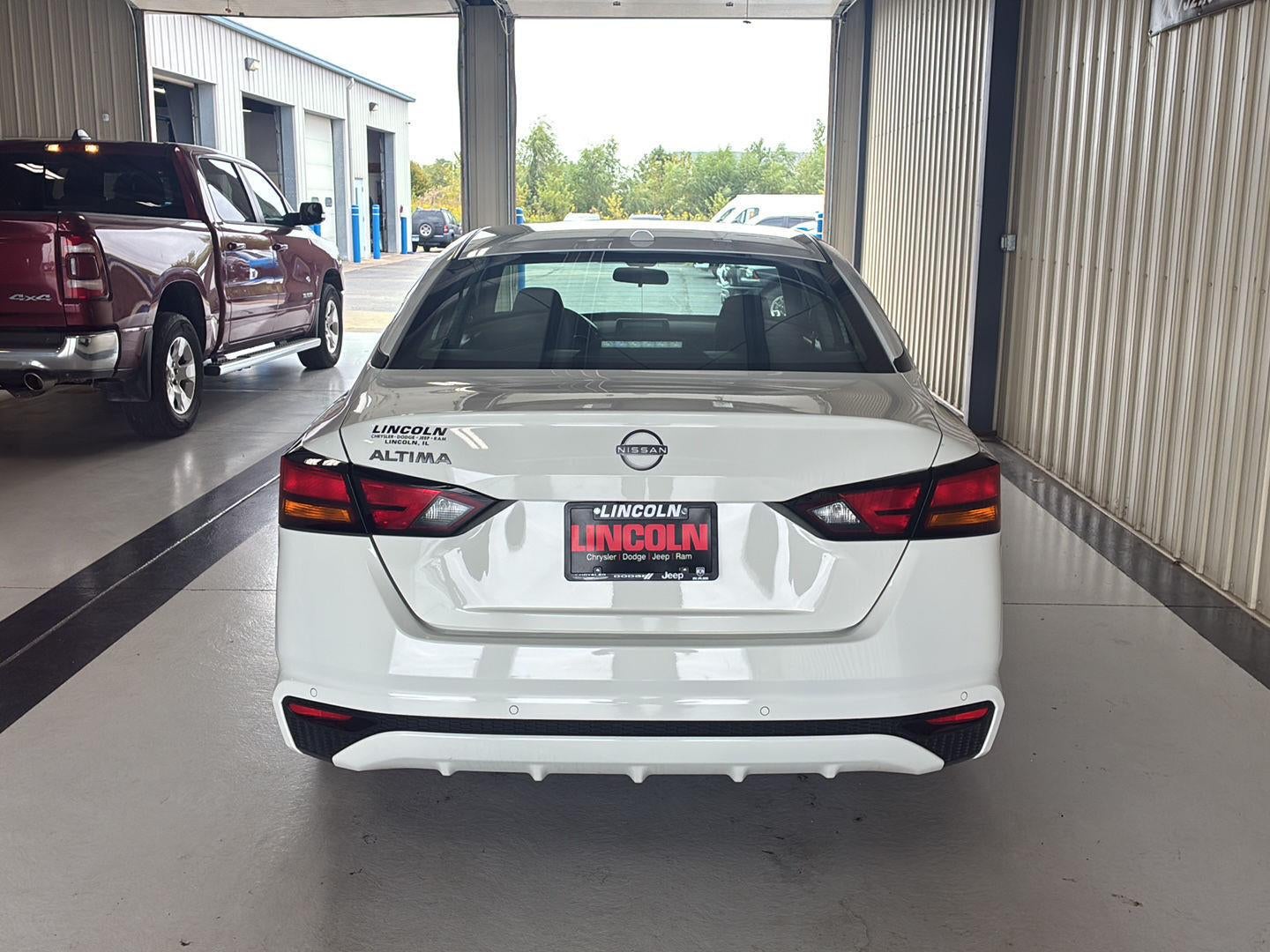 2025 Nissan Altima SV