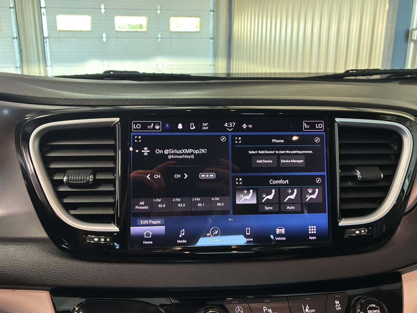2024 Chrysler Pacifica Touring L