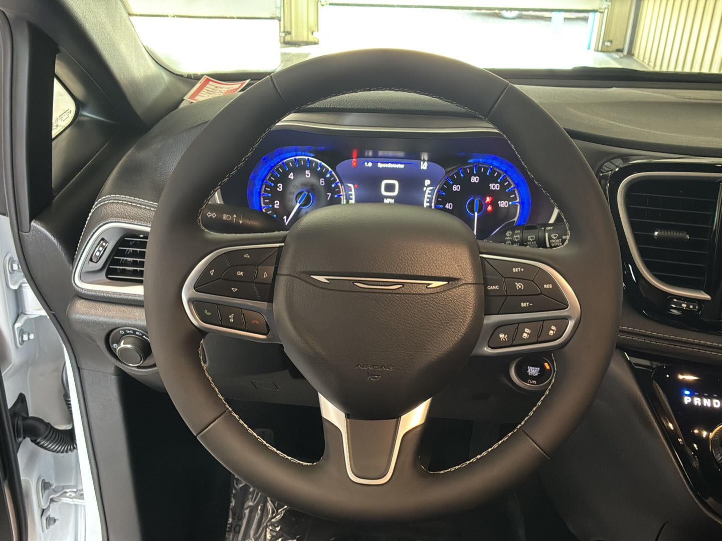 2027 Chrysler Pacifica Select