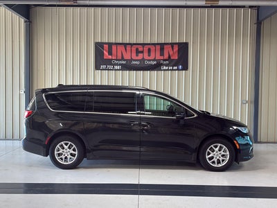 2022 Chrysler Pacifica Touring L